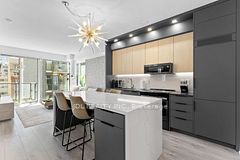 435 Richmond Street W 610, Toronto, ON M5V 0N3
