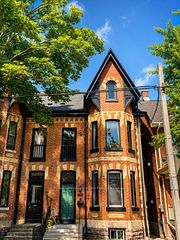 226 Shaw Street Lower, Toronto, ON M6J 2W8