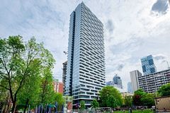 85 Wood Street 3502, Toronto, ON M4Y 0E8