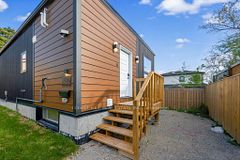 221 Churchill Avenue R - GARDEN, Toronto, ON M2N 1X6