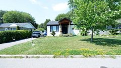 328 Moore Park Avenue Lower, Toronto, ON M2R 2R6
