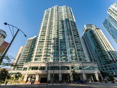 10 Yonge Street 1701, Toronto, ON M5E 1R4