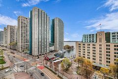 208 Queens Quay W 1104, Toronto, ON M5J 2Y5