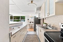 60 Montclair Avenue 202, Toronto, ON M5P 1P7