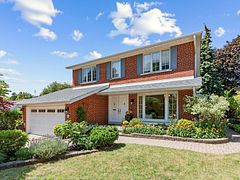 22 Meadowglade Crescent, Toronto, ON M2J 1C7