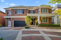 428 Glengrove Avenue, Toronto, ON M5N 1X2