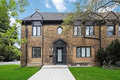 1340 Avenue Road B, Toronto, ON M5N 2H2