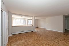 9 Deer Park Crescent 1501, Toronto, ON M4V 2C4