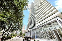 42 Charles Street E 2208, Toronto, ON M4Y 0B7