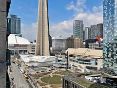 30 Grand Trunk Crescent 1806, Toronto, ON M5J 3A4