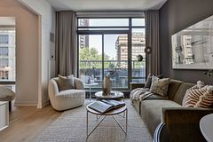 21 Scollard Street 512, Toronto, ON M5R 1G1