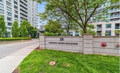 28 Harrison Garden Boulevard 1812, Toronto, ON M2N 7B5