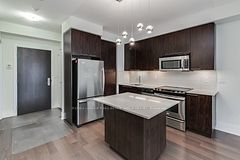 25 Broadway Avenue 1408, Toronto, ON M4P 1T7