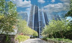 28 Ted Rogers Way 3304, Toronto, ON M4Y 2W7