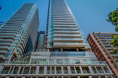 99 Broadway Avenue 2001, Toronto, ON M4P 0E4