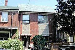 139 Lippincott Street MAINFLOOR, Toronto, ON M5S 2P3