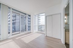 29 Singer Court 2109, Toronto, ON M2K 0B3