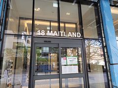 18 Maitland Terrace 802, Toronto, ON M4Y 1Y4
