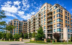 16 Dallimore Circle 707, Toronto, ON M3C 4C4