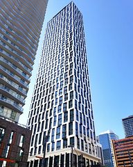 252 Church Street 1006, Toronto, ON M5B 0E6