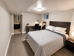 33 Dalton Road Main and Lower, Toronto, ON M5R 2Y8