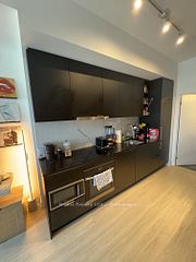 8 Wellesley Street W 1610, Toronto, ON M4Y 3B2