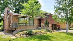 169 Yorkview Drive 1, Toronto, ON M2R 1K2