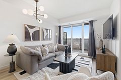 801 Sheppard Avenue W 701, Toronto, ON M3H 0A8