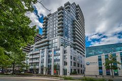 736 Spadina Avenue 417, Toronto, ON M5S 2J6