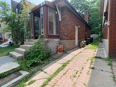 48 Mann Avenue, Toronto, ON M4S 2Y3