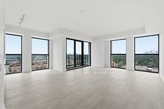 25 Frederick Todd Way 1502, Toronto, ON M4G 0C9