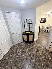 55 Centre Avenue 2003, Toronto, ON M5G 2H5