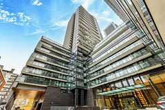 117 Broadway Avenue 817, Toronto, ON M4P 1V3