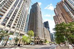 761 Bay Street 2802, Toronto, ON M5G 2R2
