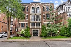 314 Lonsdale Road 2, Toronto, ON M4V 1X4