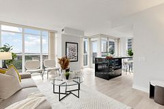 19 Singer Court 921, Toronto, ON M2K 0B2
