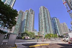 12 Yonge Street 302, Toronto, ON M5M 3G5