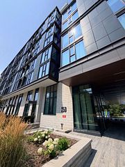 250 Lawrence Avenue W 705, Toronto, ON M5M 1B1