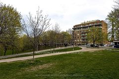 11 Christie Street 209, Toronto, ON M6G 3B1