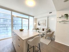 45 Charles Street E 4500, Toronto, ON M4Y 0B8