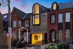 44 Foxley Street Main, 2nd & 3rd, Toronto, ON M6J 1R1