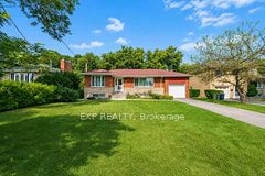 114 Castlegrove Boulevard, Toronto, ON M3A 1L6