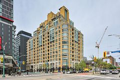 438 Richmond Street W 621, Toronto, ON M5V 3S6