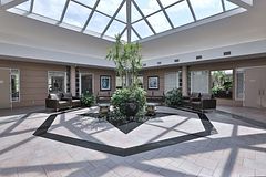 7 Concorde Place 2212, Toronto, ON M3C 3N4