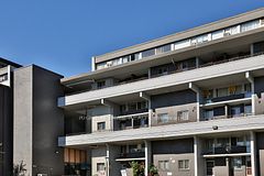 35 Sunny Glenway 302, Toronto, ON M3C 2Z5