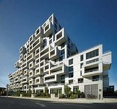 38 Cameron Street 819, Toronto, ON M5T 0C3