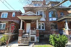 202 Major Street Upper, Toronto, ON M5S 2L3