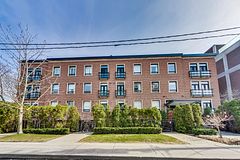 33 Price Street 44, Toronto, ON M4W 1Z1