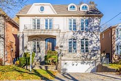 208 Holmes Avenue, Toronto, ON M2N 4N1