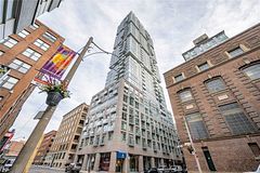 30 Nelson Street 2107, Toronto, ON M5V 0H5